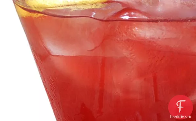 Ușor Superslut New England Highballs