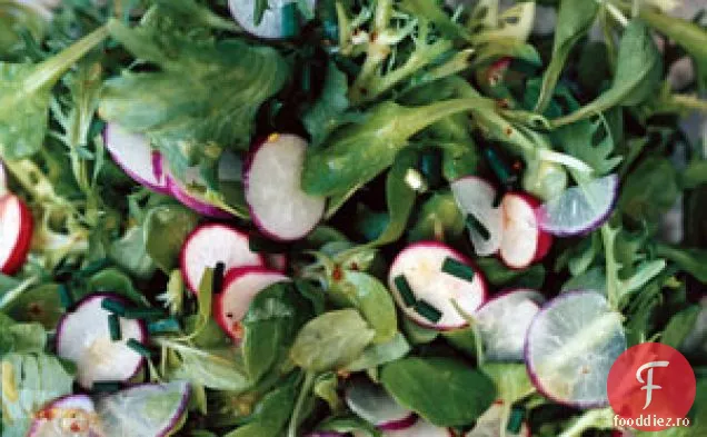 Salată de ridiche cu vinaigretă de muștar