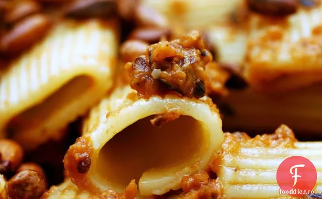 Rigatoni Cu Piure De Vinete