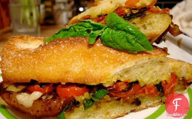 Panino De Vinete Prăjite Și Roșii
