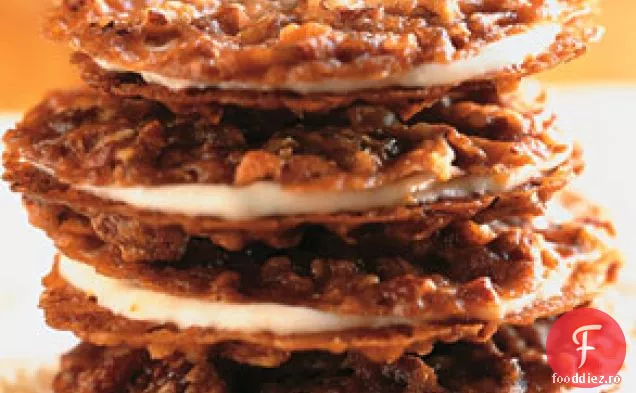 Fursecuri sandwich din dantelă Pecan cu cremă de unt de portocale