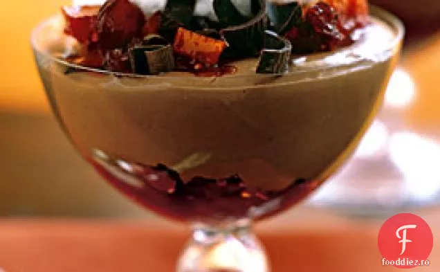 Mousse de ciocolată cu lapte cu afine și Chutney confiat-portocaliu