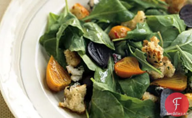 Sfeclă prăjită și salată de rucola cu vinegretă de Gorgonzola cu lămâie