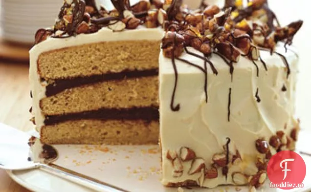 Tort de praline de migdale cu glazură de Mascarpone și scoarță de ciocolată
