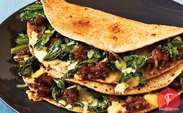 Escarole, cârnați și Fontina Quesadillas