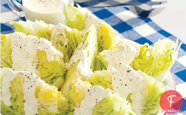 Pene de salată cu pansament cremos