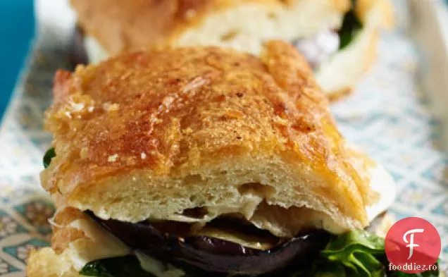 Sandwich presat cu vinete prăjite