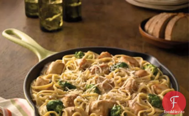 Pui Și Broccoli Alfredo