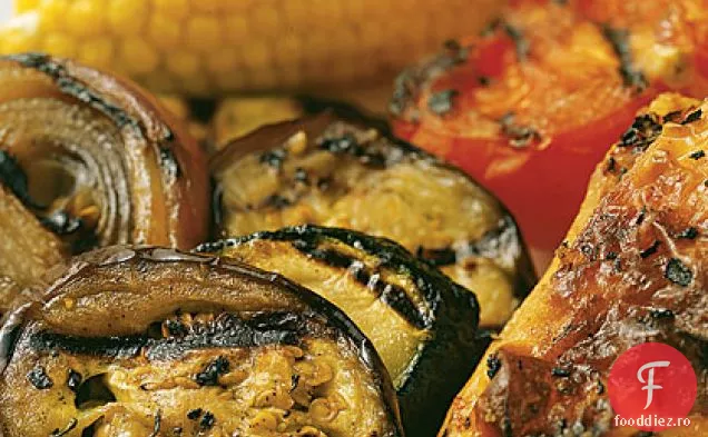 Legume de vară la grătar și porumb