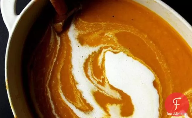 Supă De Dovleac Curry Cremoasă Vegană