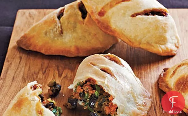 Empanadas de cartofi dulci și fasole neagră