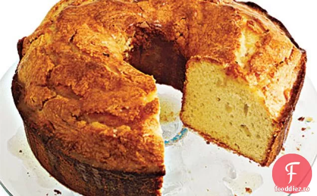 Tort de lire cu ulei de Canola cu glazură de unt rumenită