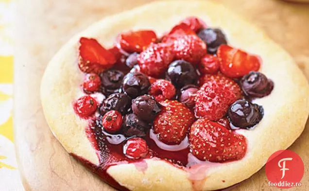 Pizza Pentru Micul Dejun Cu Fructe De Pădure