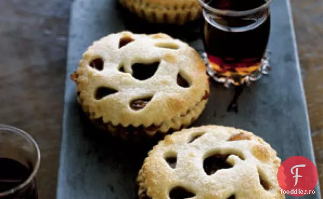 Tartele de vișine și pere brandy