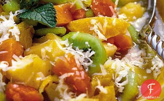Salată De Fructe Tropicale