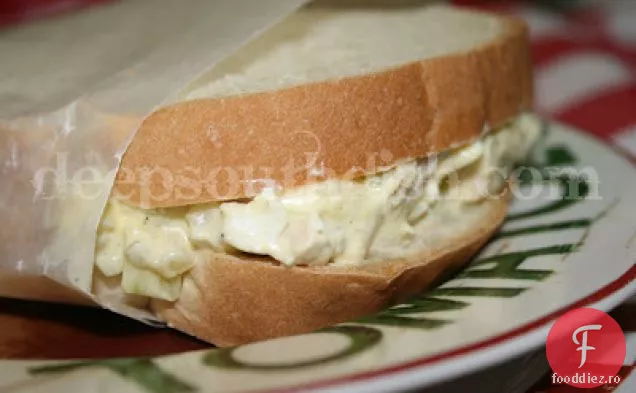 Salată De Pui În Stil Deli