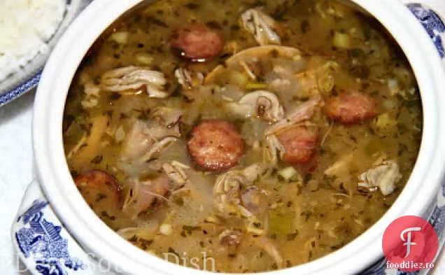 Pui, Andouille, și Oyster Fil-Gumbo