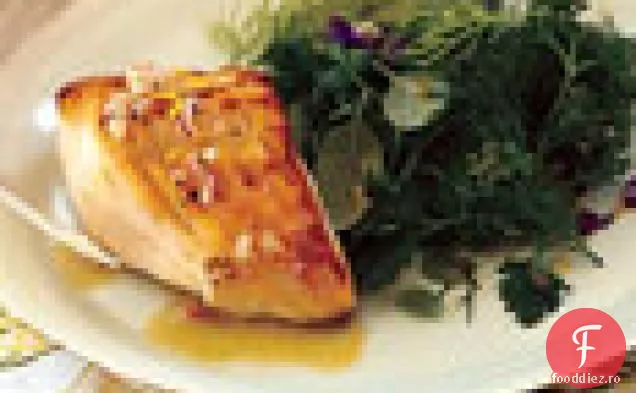 Cod negru sotat cu vinaigretă de șalotă-lămâie și salată proaspătă de ierburi