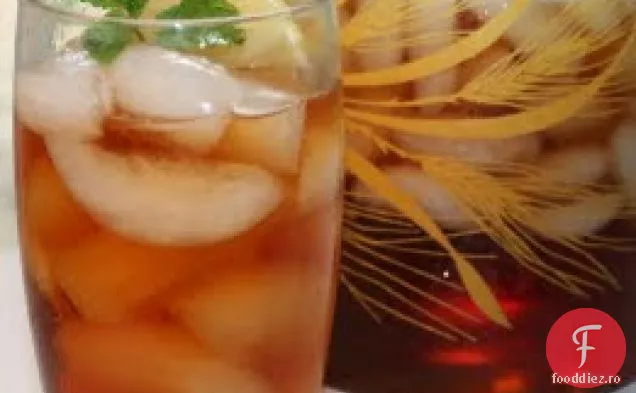 Ceai Cu Gheață Dulce De Sud Infuzat Cu Mentă