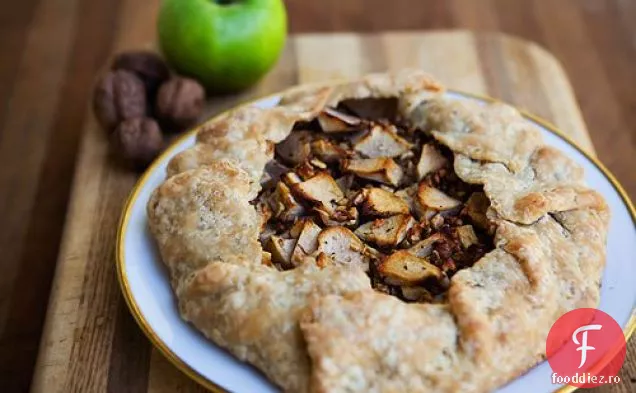 Tarta Rustica Gorgonzola Cu Nuc De Mere