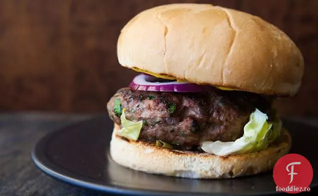 Burger De Curcan Cu Ierburi