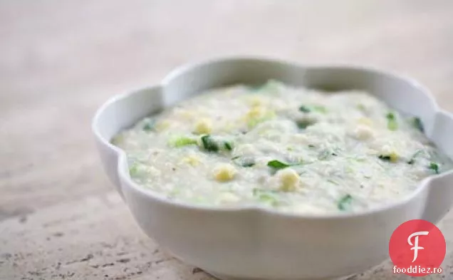 Crupe cu porumb și ceapă verde