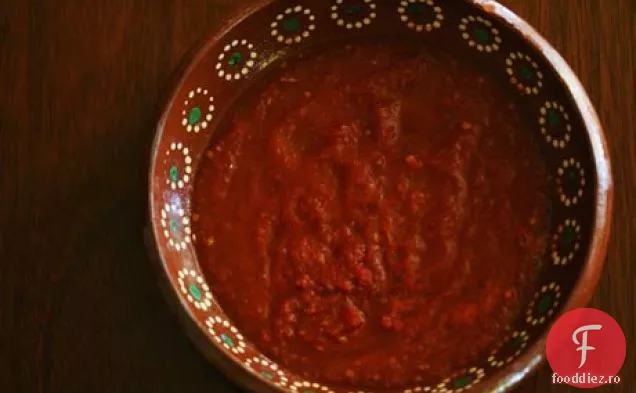 Salsa Simplă De Roșii Fierte