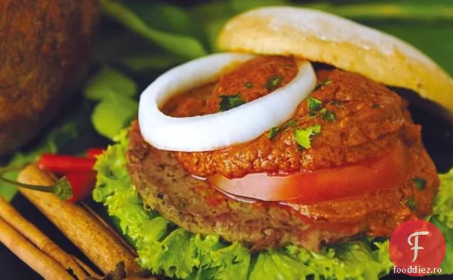 Burgeri foarte vegetarieni cu sos de ardei roșu