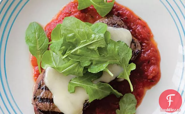 Salată caldă de friptură cu sos Marinara