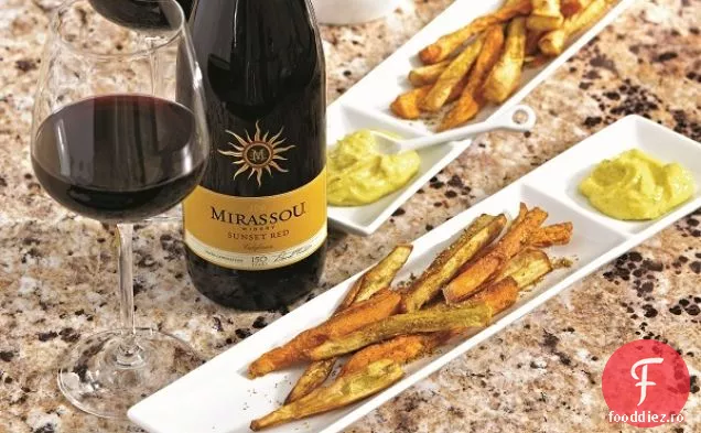 Cartofi prăjiți cu cartofi dulci cu aioli condimentați cu Curry de casă