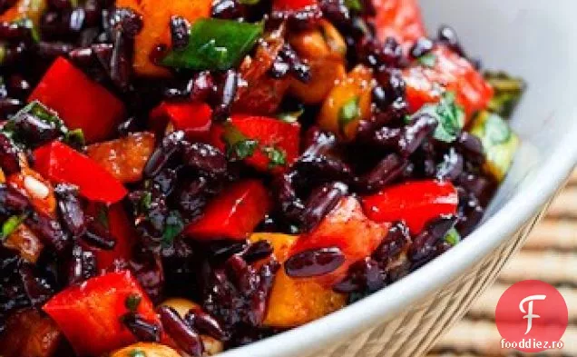 Salată De Orez Negru Thailandez