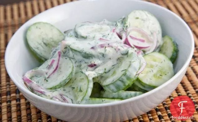 Salată Cremoasă De Castraveți
