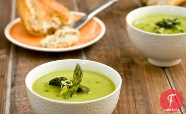 Fermă Franceză Asparagus Bisque