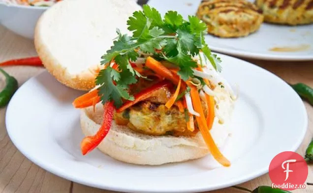 Burgeri De Pui Satay