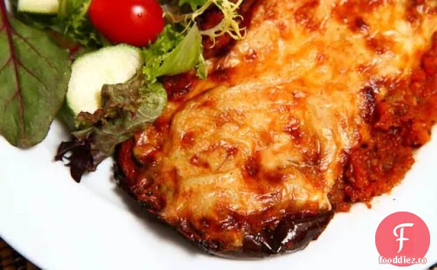 Vinete parmezan (Melanzane alla Parmigiana)