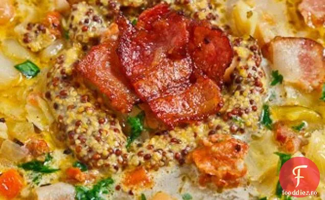 Supă cremoasă de varză și slănină afumată dublă