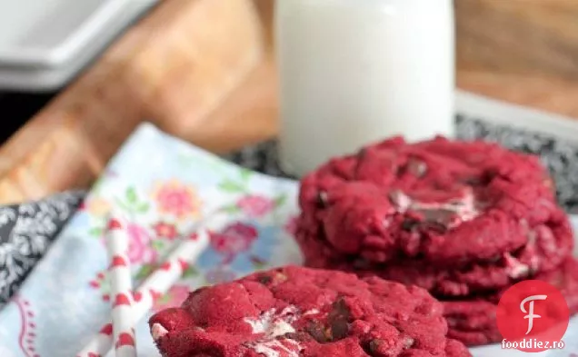 Cookie-Uri De Tort Cu Calea Lactee Din Catifea Roșie