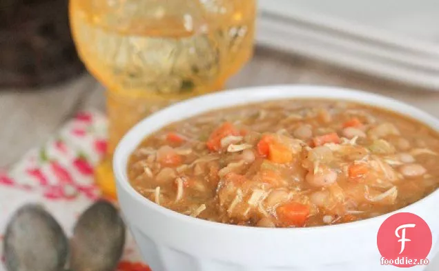 Chili de dovleac de fasole albă și curcan