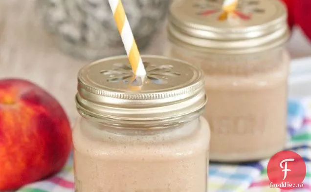 Piersici și cremă de scorțișoară Spice Frosty