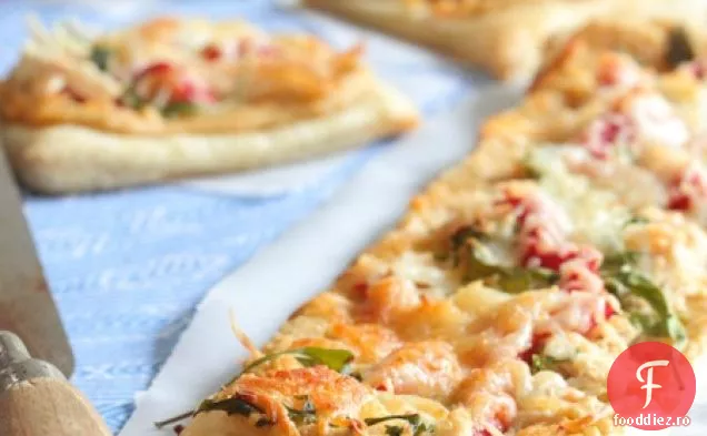 Tarte cu pui, rucola și Hummus