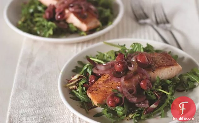 Salată caldă de somon și Rucola de cireșe