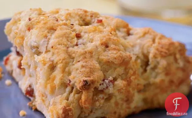 Biscuiți cu șuncă și brânză