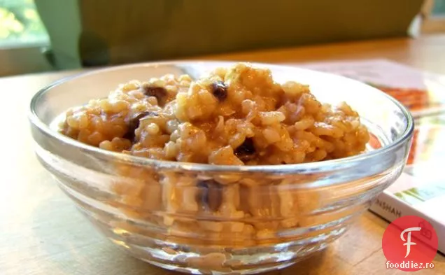 Risotto Ușor De Mic Dejun Cu Stafide De Scorțișoară (Fără Lactate, Fără Gluten, Vegan)