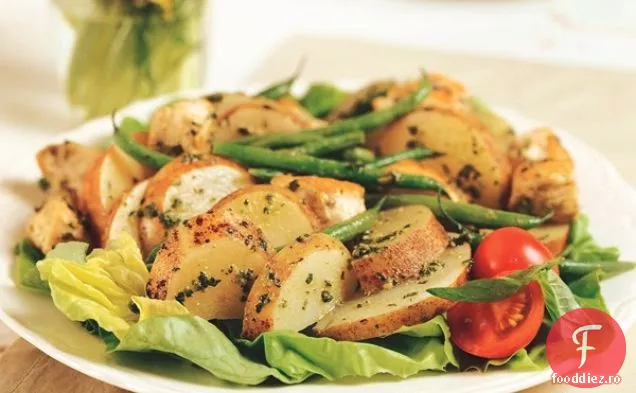 Salată Pesto de pui și cartofi