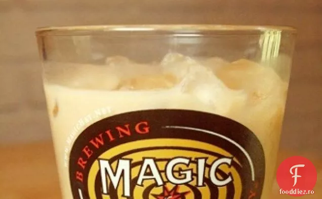 Cafea vegană cu gheață cu o lovitură