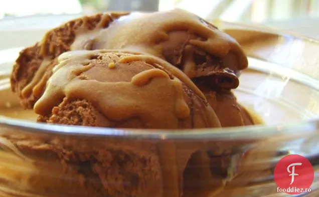 Topping Magic De Înghețată Cu Unt De Arahide