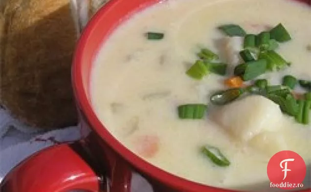 Supă delicioasă de șuncă și cartofi