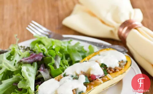 Boabe De Grâu Și Mere Umplute Delicata Squash