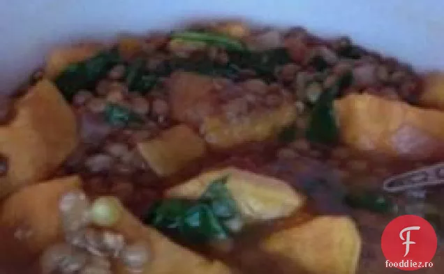 Supă indiană de cartofi dulci și linte
