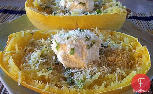 Spaghetti Squash Cu Sos De Usturoi De Lămâie Și Ricotta
